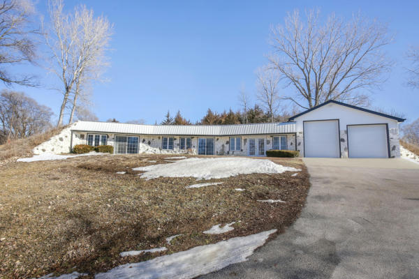 21033 OLD LINCOLN HWY, CRESCENT, IA 51526 - Image 1